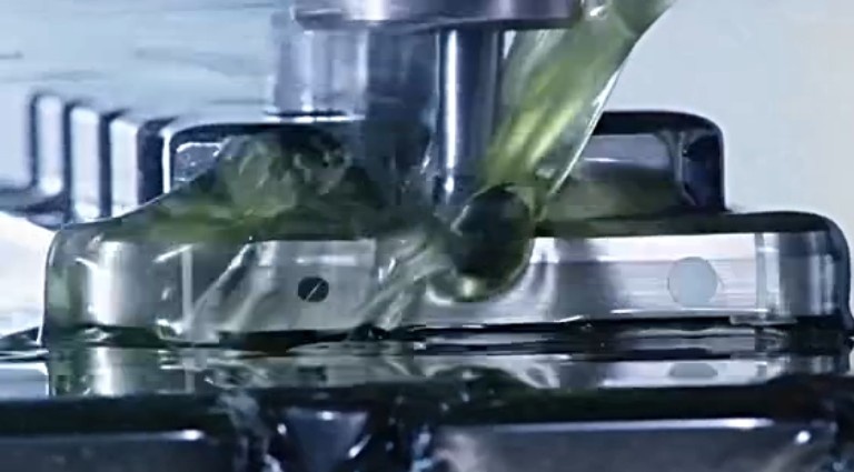 小米4、魅族MX4手機(jī)外殼加工用的是什么切削液？